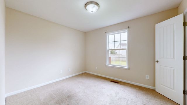 1921 Littleton Ct, Columbia, TN 38401