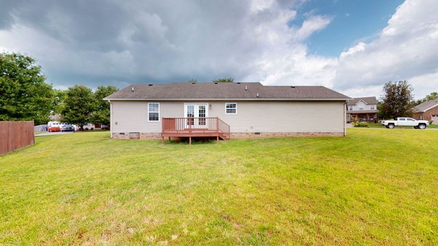 1921 Littleton Ct, Columbia, TN 38401