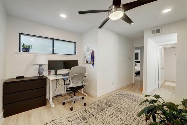 4159 Steck Ave 101, Austin, TX 78759