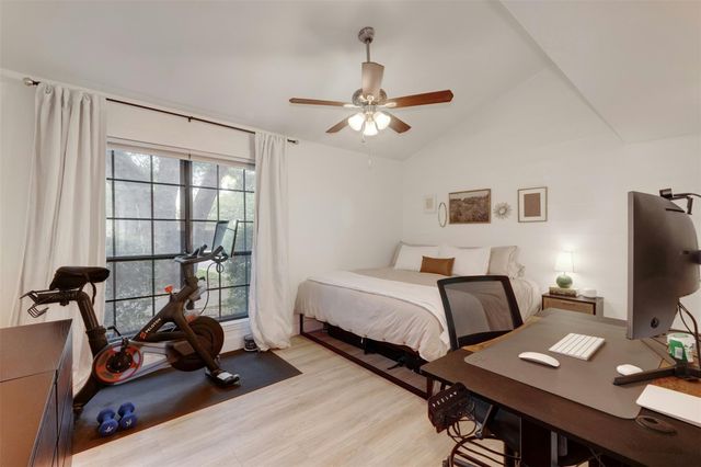 4159 Steck Ave 101, Austin, TX 78759
