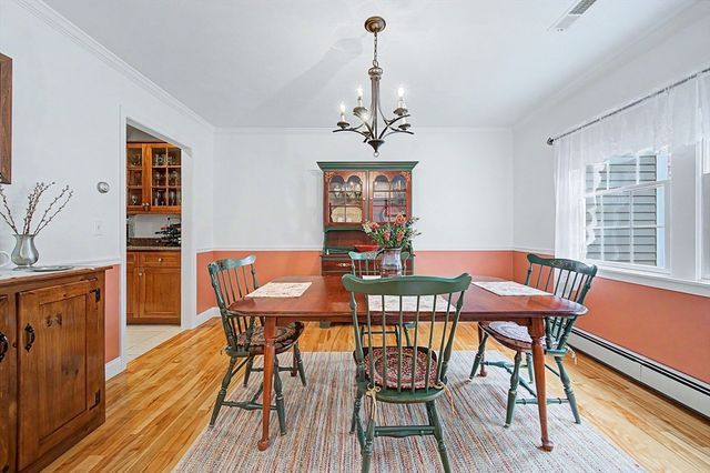 8 Wild Rd, Hopkinton, MA 01748