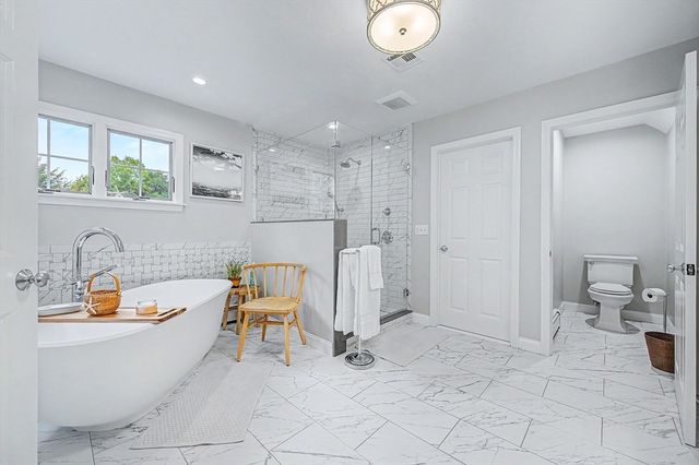 8 Wild Rd, Hopkinton, MA 01748