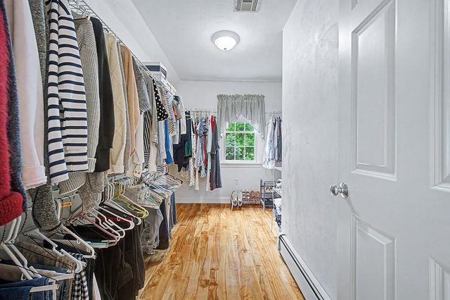 8 Wild Rd, Hopkinton, MA 01748