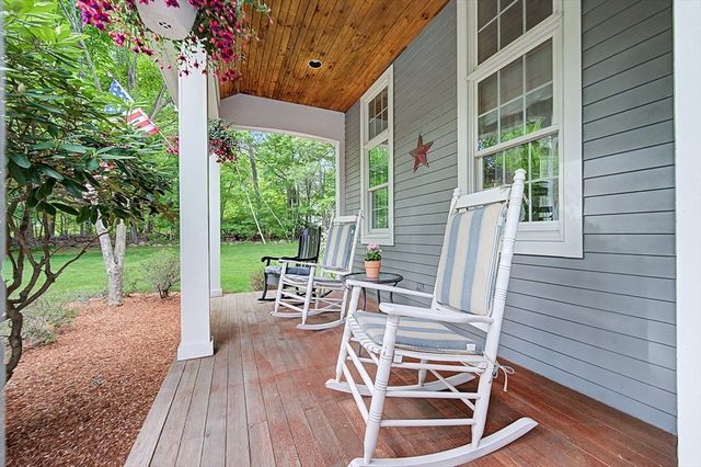 8 Wild Rd, Hopkinton, MA 01748