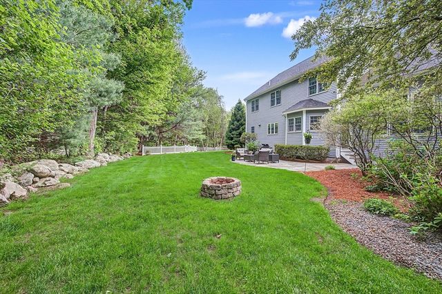 8 Wild Rd, Hopkinton, MA 01748