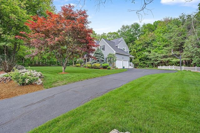 8 Wild Rd, Hopkinton, MA 01748
