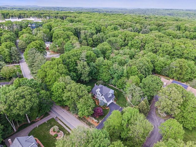 8 Wild Rd, Hopkinton, MA 01748