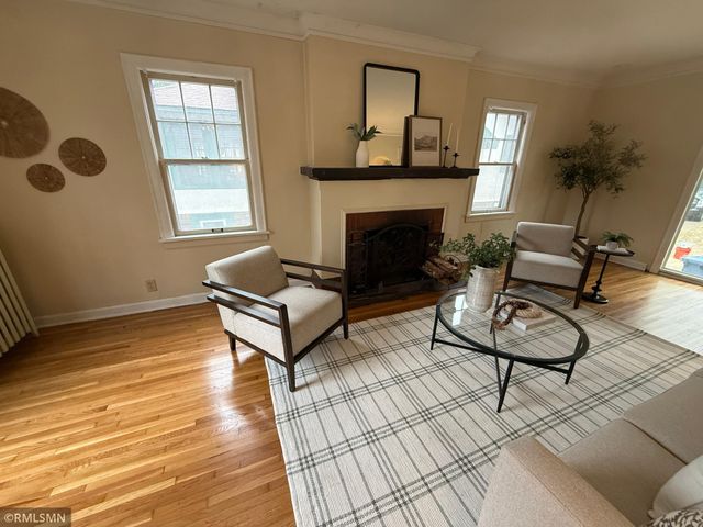 1090 16th Avenue SE, Minneapolis, MN 55414