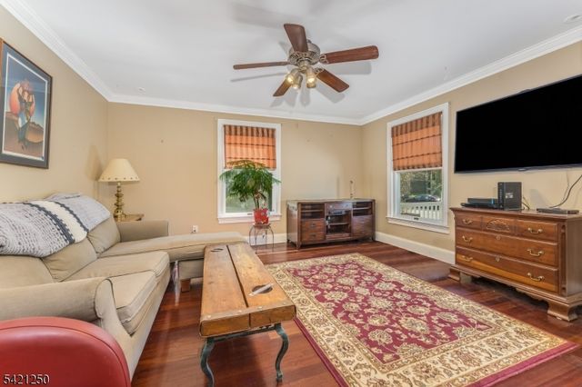 22 Broad St, Flemington Boro, NJ 08822
