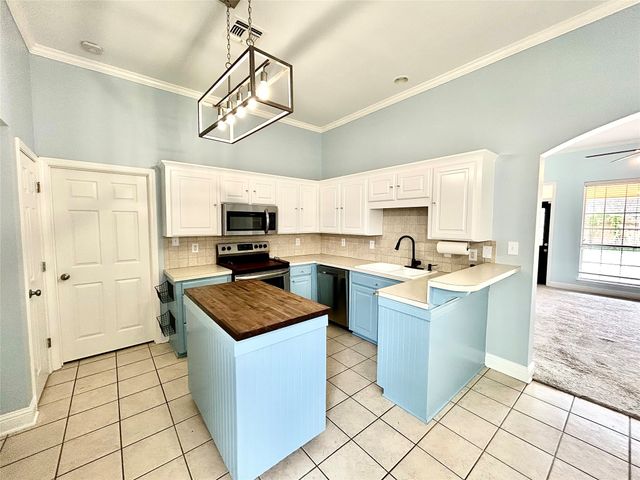 3306 Colonial Drive, Bossier City, LA 71111