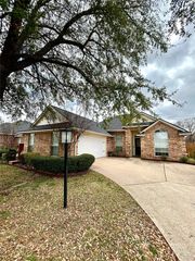 3306 Colonial Drive, Bossier City, LA 71111