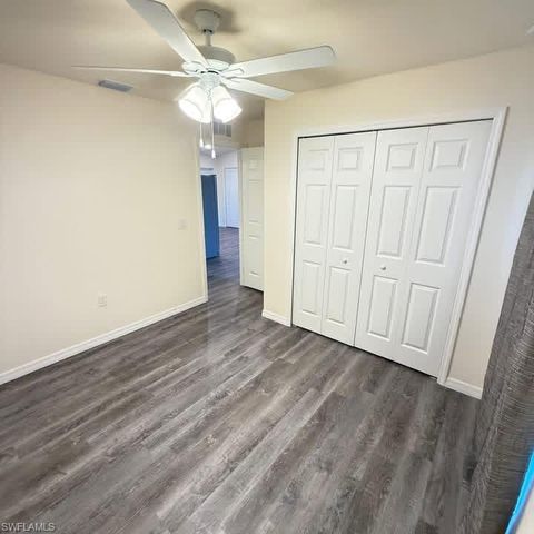 575 Oakshire LN, Lehigh Acres, FL 33972