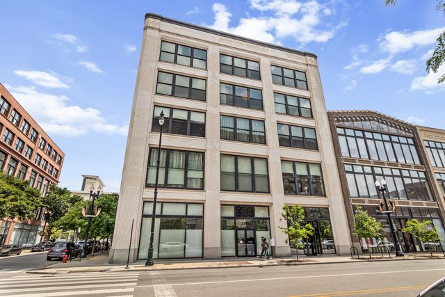 2303 S Michigan Avenue 208, Chicago, IL 60616