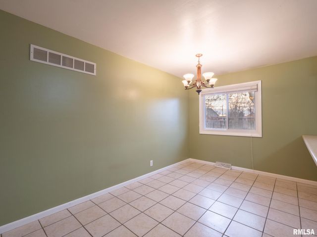 313 N NEBRASKA Avenue, Morton, IL 61550