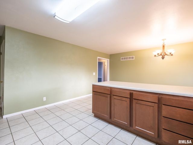 313 N NEBRASKA Avenue, Morton, IL 61550