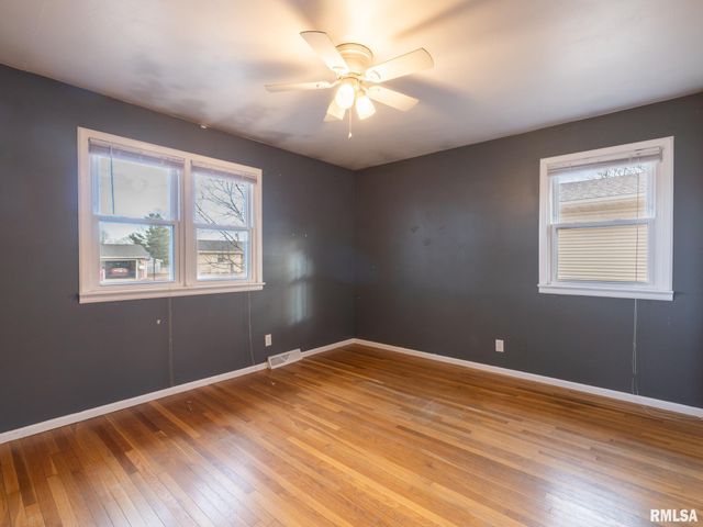 313 N NEBRASKA Avenue, Morton, IL 61550