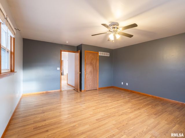 313 N NEBRASKA Avenue, Morton, IL 61550