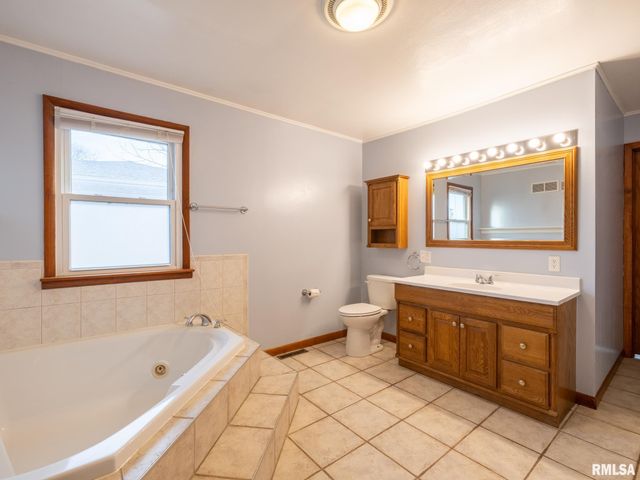 313 N NEBRASKA Avenue, Morton, IL 61550