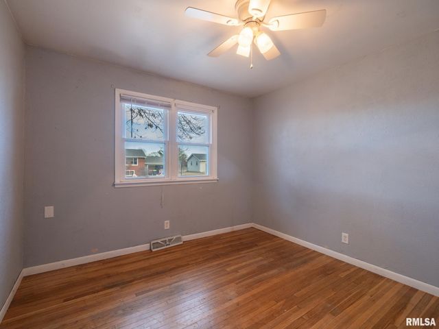 313 N NEBRASKA Avenue, Morton, IL 61550