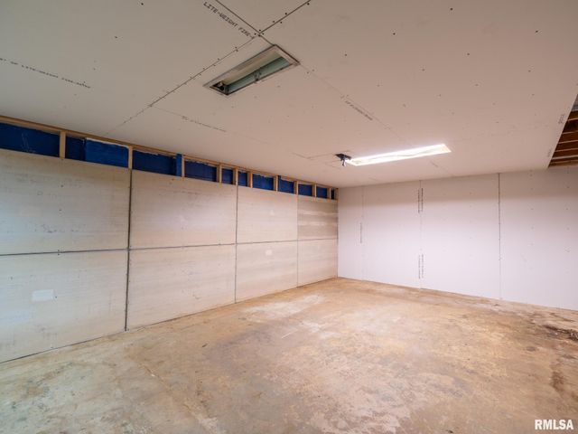 313 N NEBRASKA Avenue, Morton, IL 61550