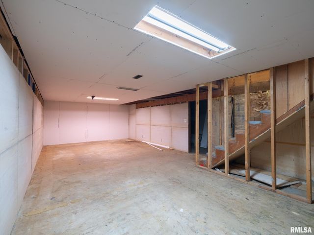 313 N NEBRASKA Avenue, Morton, IL 61550