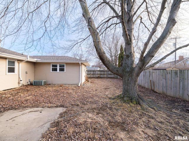 313 N NEBRASKA Avenue, Morton, IL 61550