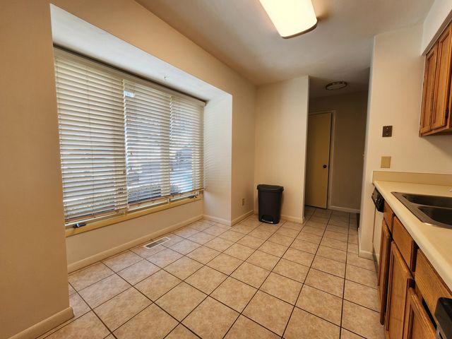 3363 Londonderry LN, Roanoke, VA 24018