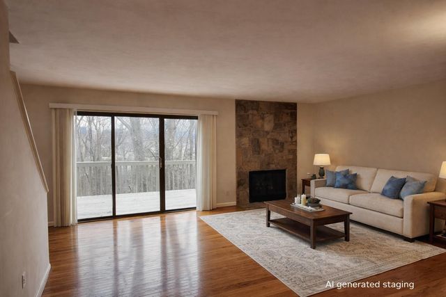 3363 Londonderry LN, Roanoke, VA 24018