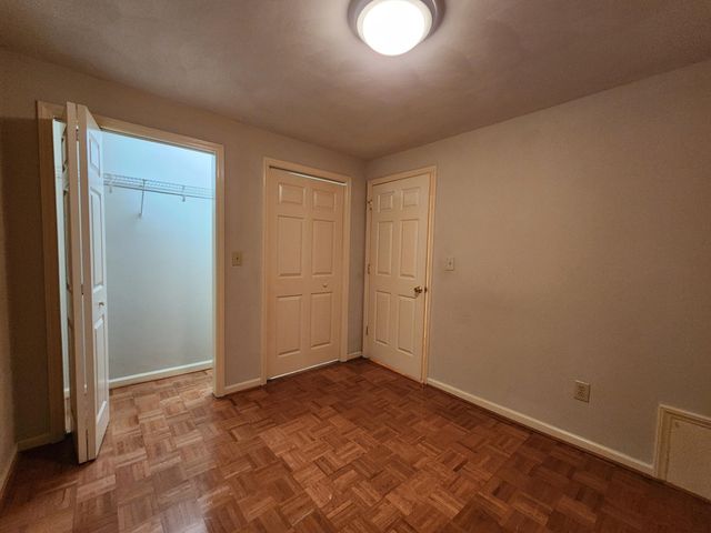 3363 Londonderry LN, Roanoke, VA 24018