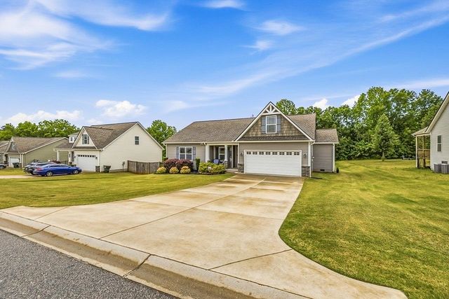740 Hammett Pointe Court, Lyman, SC 29365