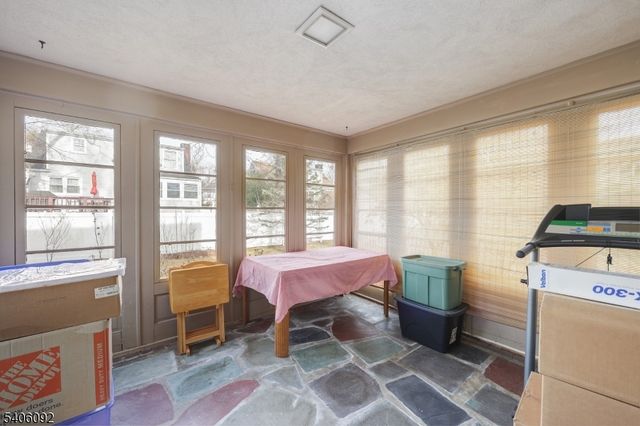 947 Dunham Ave, Westfield Town, NJ 07090