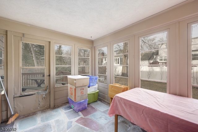 947 Dunham Ave, Westfield Town, NJ 07090