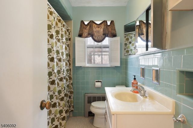 947 Dunham Ave, Westfield Town, NJ 07090