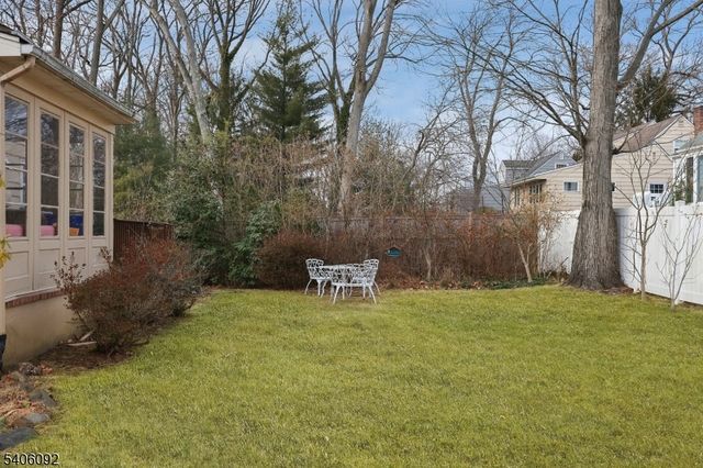 947 Dunham Ave, Westfield Town, NJ 07090