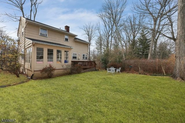 947 Dunham Ave, Westfield Town, NJ 07090