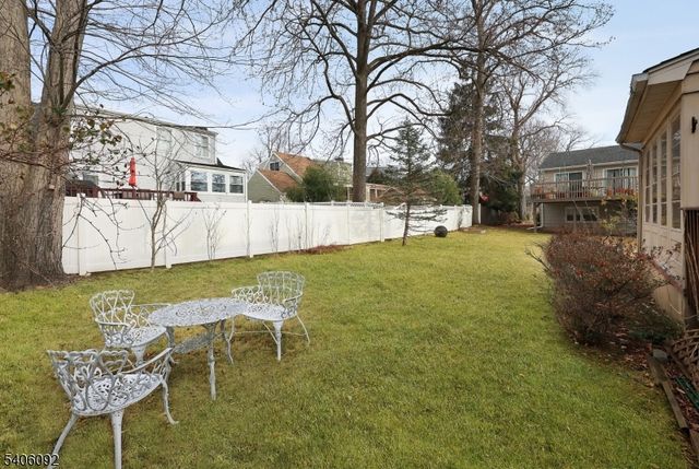 947 Dunham Ave, Westfield Town, NJ 07090