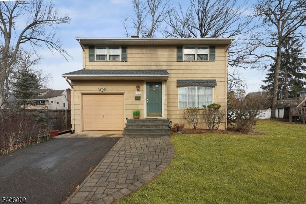 947 Dunham Ave, Westfield Town, NJ 07090