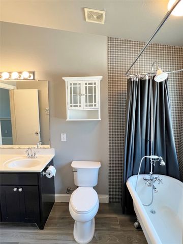 1813 S Ervay Street, Dallas, TX 75215