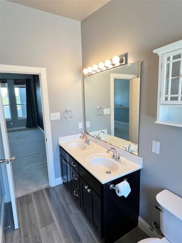 1813 S Ervay Street, Dallas, TX 75215