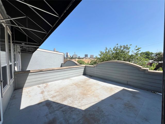 1813 S Ervay Street, Dallas, TX 75215
