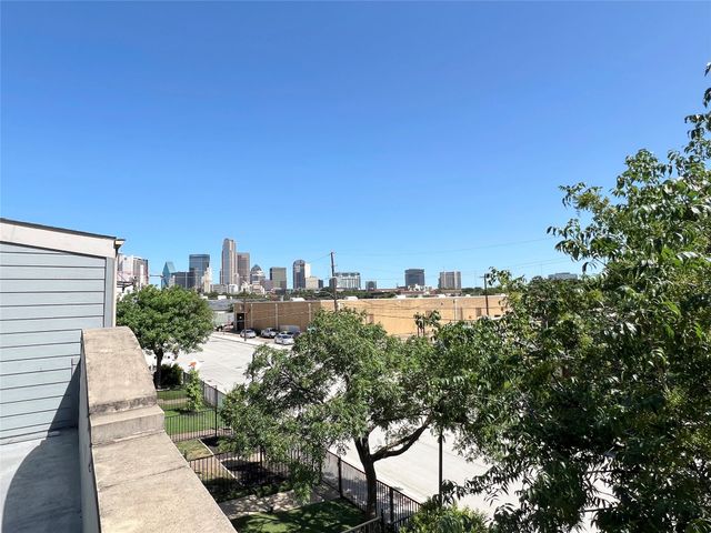 1813 S Ervay Street, Dallas, TX 75215