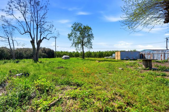 19091 Ave 150, Porterville, CA 93257