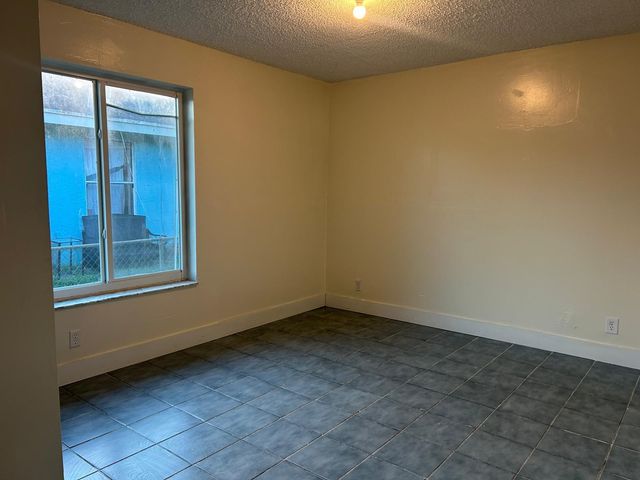 2828 NW 9th Place, Fort Lauderdale, FL 33311