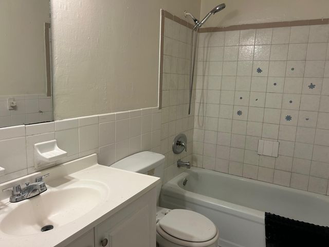 2828 NW 9th Place, Fort Lauderdale, FL 33311