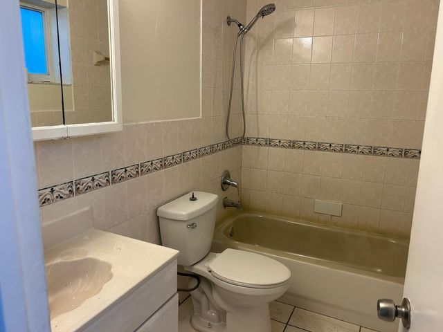 2828 NW 9th Place, Fort Lauderdale, FL 33311