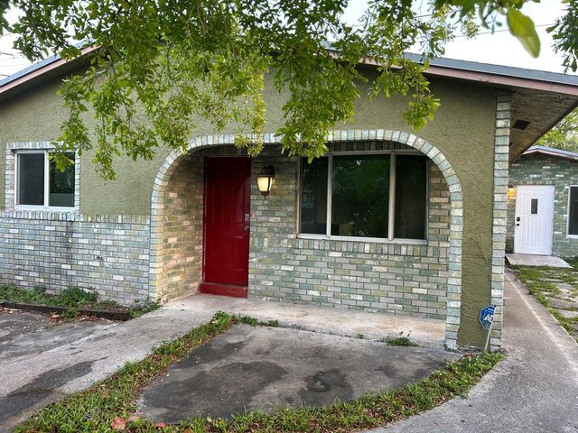 2828 NW 9th Place, Fort Lauderdale, FL 33311