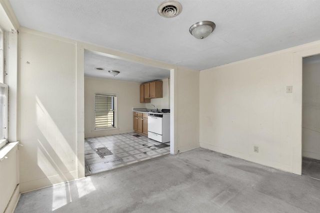 153 E 2ND STREET, Fond Du Lac, WI 54935