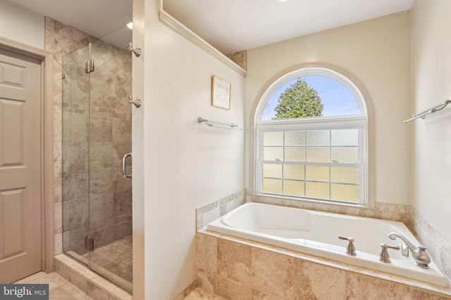 3530 GREG LN, Huntingdon Valley, PA 19006