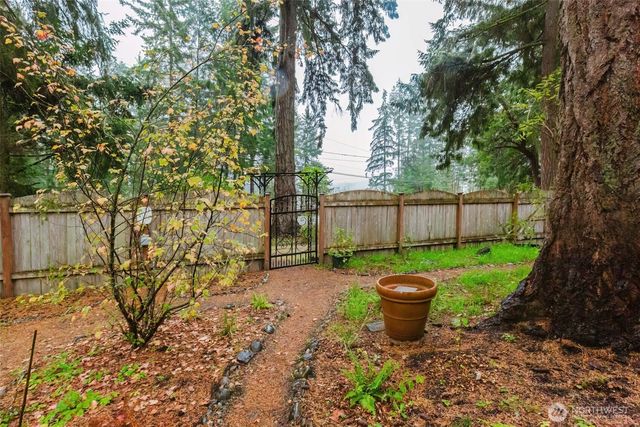 1822 190th Avenue SW, Lakebay, WA 98349