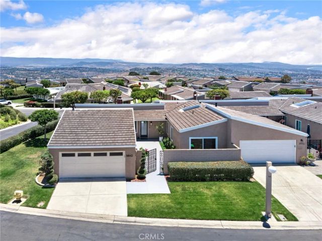 31042 Carrara, Laguna Niguel, CA 92677